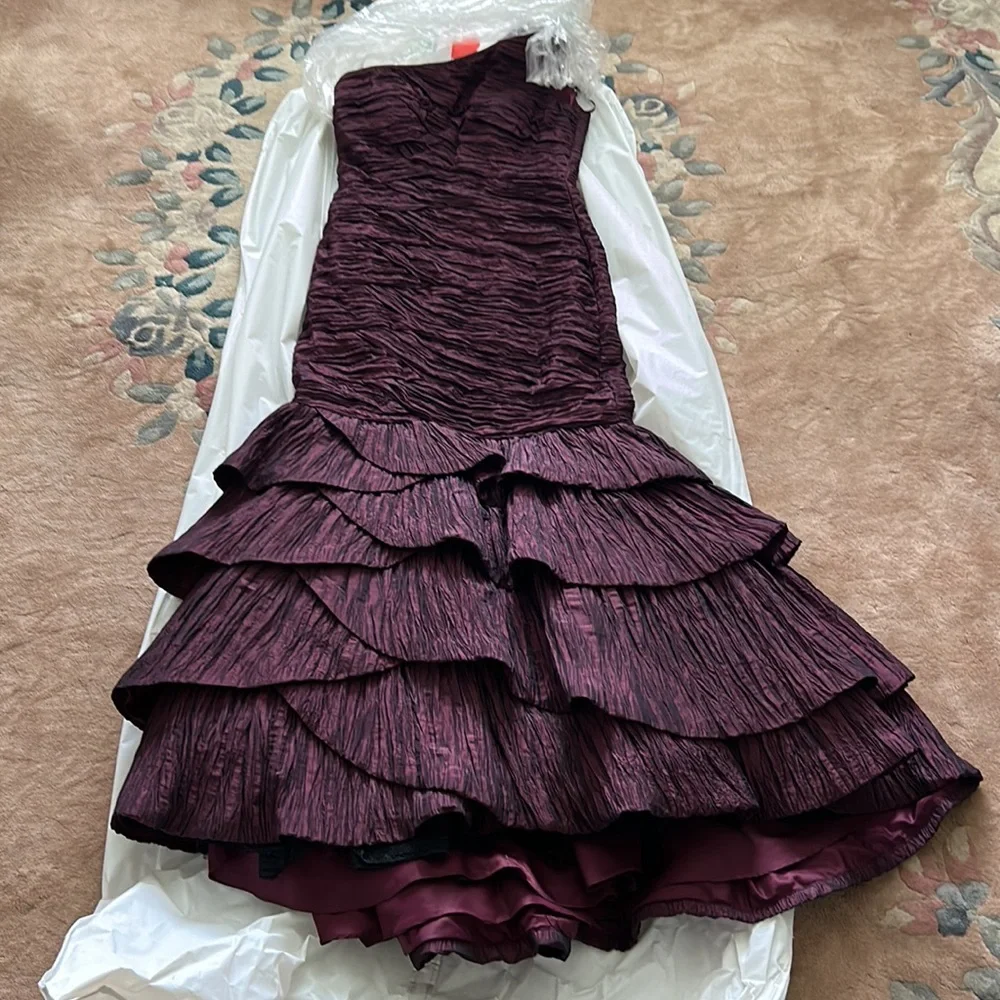 Pronovias Barcelona Dark Purple / Burgundy one shoulder long dress - Picture 1 of 13